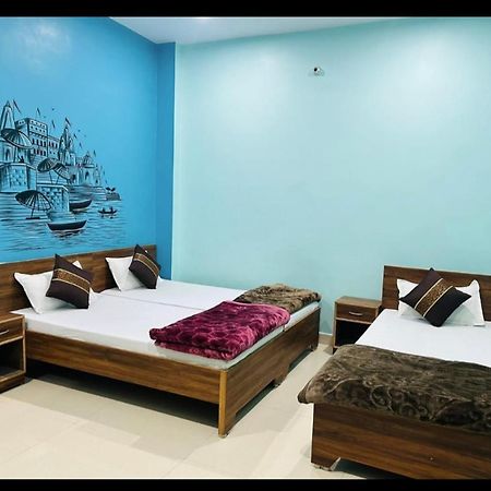 Lotus Paying Guest House Varanasi Exterior photo