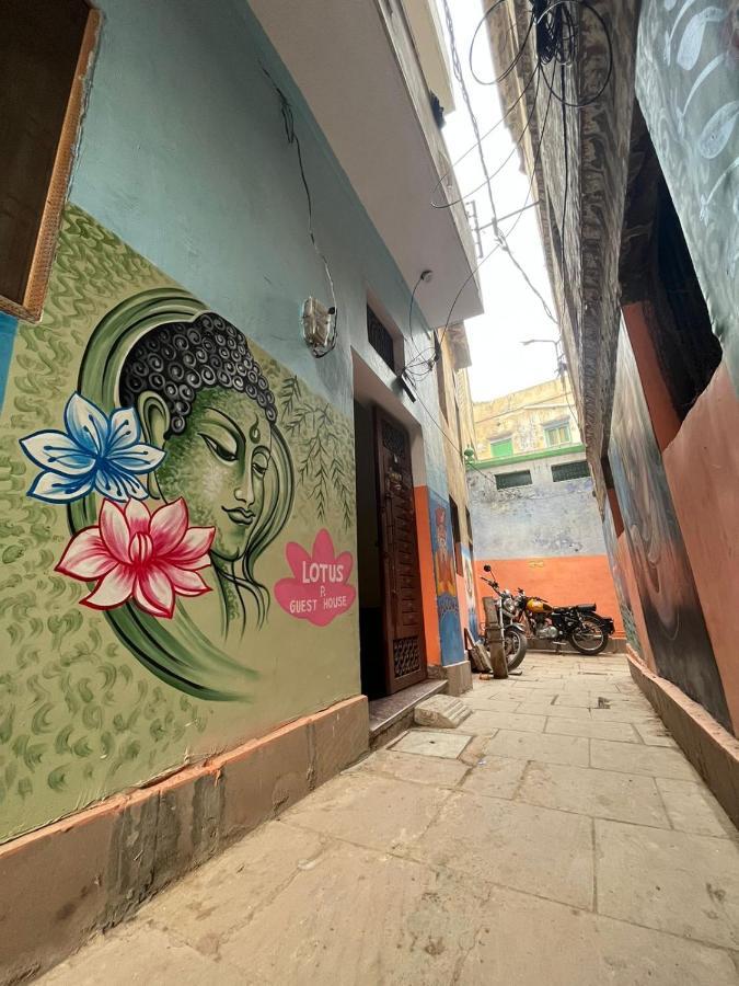 Lotus Paying Guest House Varanasi Exterior photo