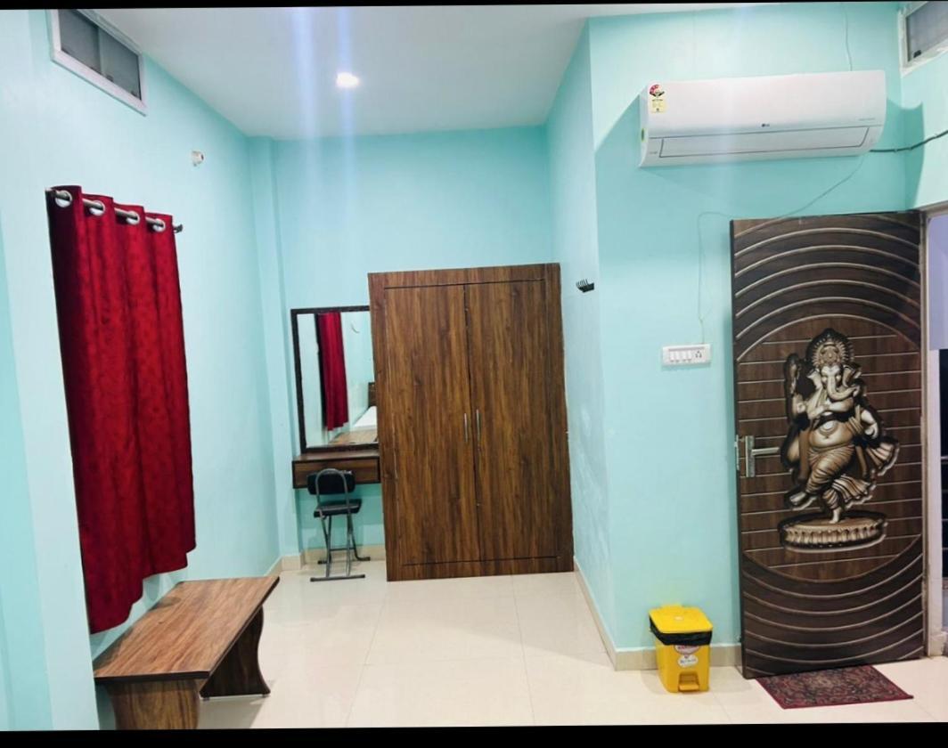 Lotus Paying Guest House Varanasi Exterior photo
